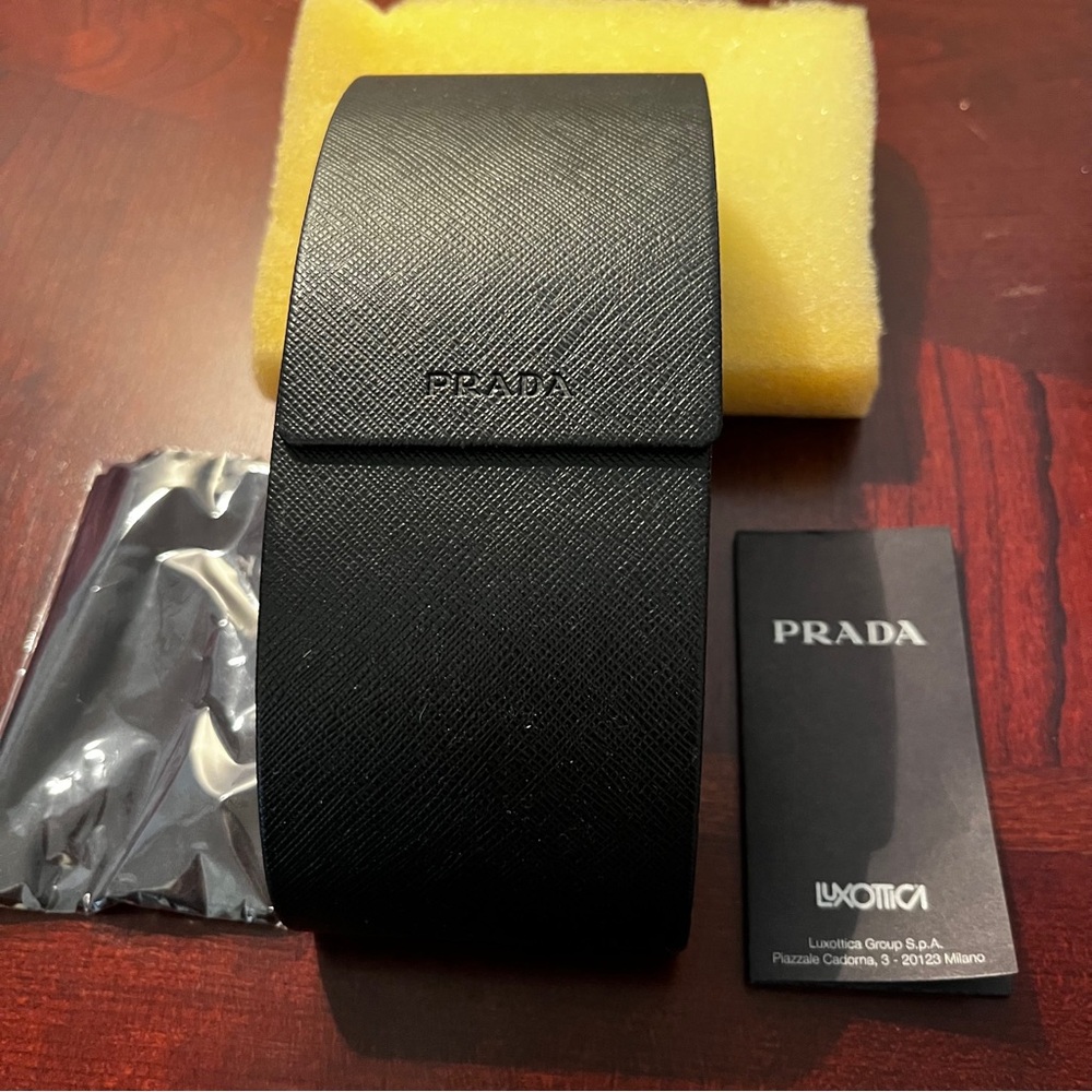 Prada Silver Mirror Sunglasses & Case with Accessories - Picture 4 of 13